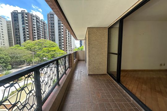Varanda da Sala de apartamento à venda com 3 quartos, 164m² em Alphaville Industrial, Barueri