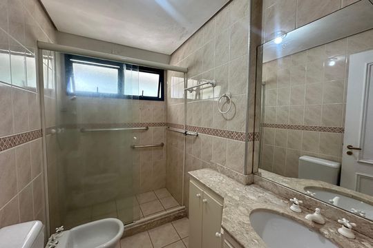 Banheiro Social de apartamento à venda com 3 quartos, 164m² em Alphaville Industrial, Barueri