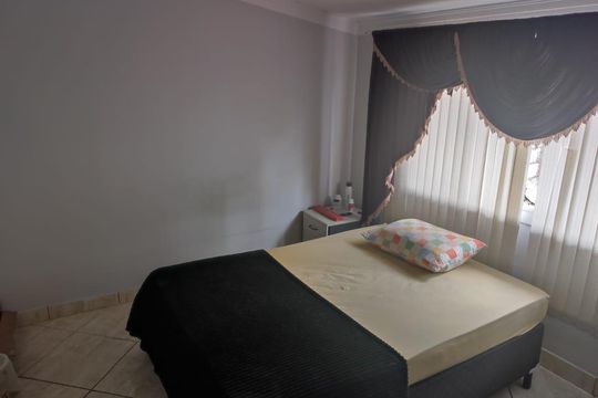 Casa à venda com 2 quartos, 180m² em Jardim Santa Cecilia, Guarulhos
