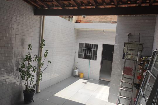 Casa à venda com 2 quartos, 180m² em Jardim Santa Cecilia, Guarulhos