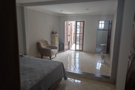 Casa à venda com 2 quartos, 180m² em Jardim Santa Cecilia, Guarulhos