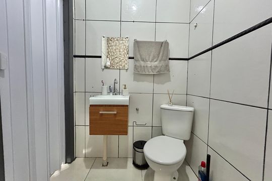 Banheiro de casa para alugar com 1 quarto, 200m² em Vicentina, São Leopoldo