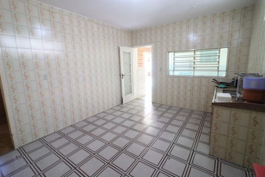 Cozinha de casa à venda com 5 quartos, 350m² em Presidente Altino, Osasco