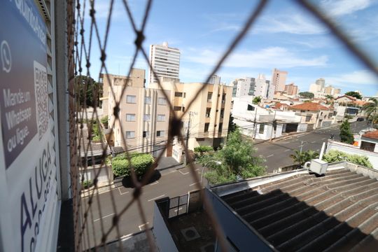 Plaquinha de apartamento para alugar com 2 quartos, 52m² em Centro, Uberlândia