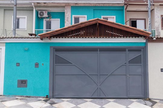 Fachada de casa para alugar com 3 quartos, 100m² em Jardim Popular, São Paulo