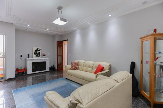 Apartamento para alugar com 3 quartos, 195m² em Vila Amélia, São Paulo