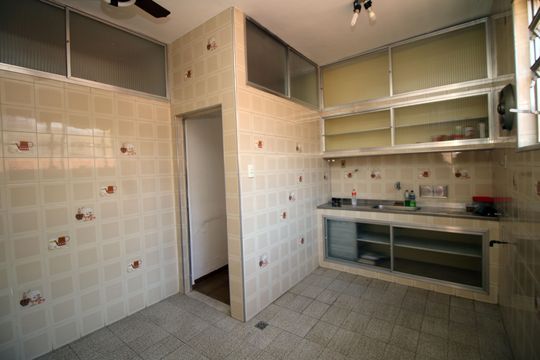 Cozinha de apartamento à venda com 3 quartos, 74m² em Vicente de Carvalho, Rio de Janeiro