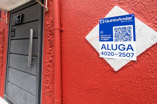 Placa instalada de apartamento para alugar com 2 quartos, 68m² em Jardim Vera Cruz(zona Leste), São Paulo
