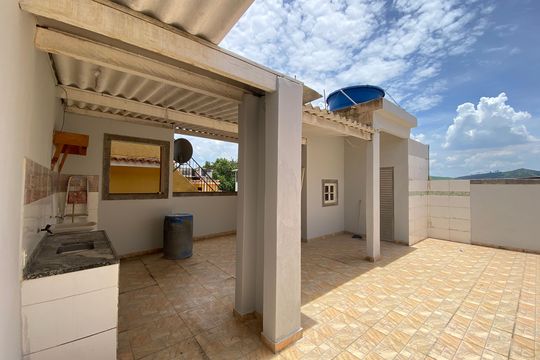 Casa à venda com 2 quartos, 300m² em Higienópolis, Rio de Janeiro