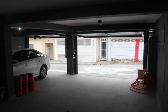 Garagem de casa à venda com 3 quartos, 275m² em Cerâmica, São Caetano do Sul