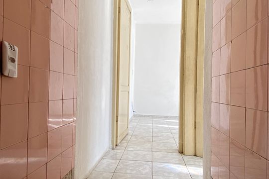 Corredor de casa para alugar com 2 quartos, 50m² em Pestana, Osasco