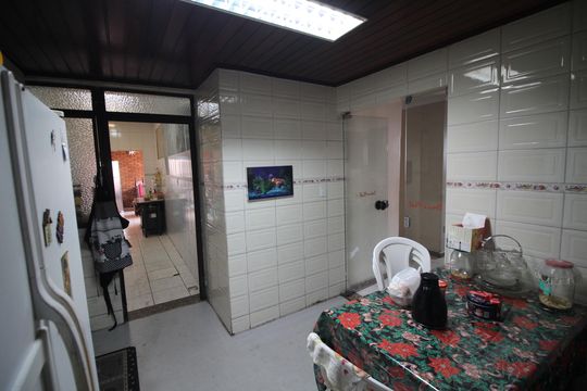 Cozinha de casa à venda com 5 quartos, 360m² em Conjunto Agua Branca, Contagem