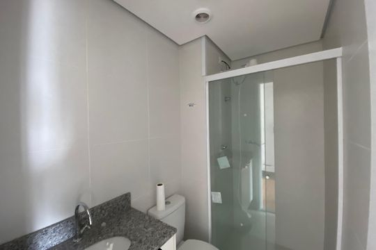Banheiro de apartamento para alugar com 1 quarto, 30m² em Butantã, São Paulo
