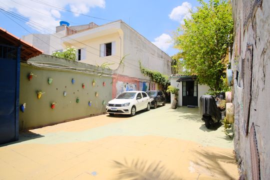Garagem de casa à venda com 7 quartos, 450m² em Vila Nova Manchester, São Paulo