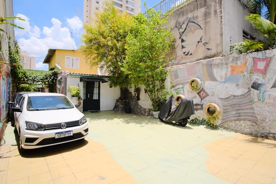 Garagem de casa à venda com 7 quartos, 450m² em Vila Nova Manchester, São Paulo