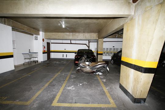 Garagem de apartamento para alugar com 2 quartos, 98m² em Luxemburgo, Belo Horizonte