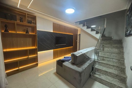 Casa à venda com 3 quartos, 92m² em Parada Inglesa, São Paulo