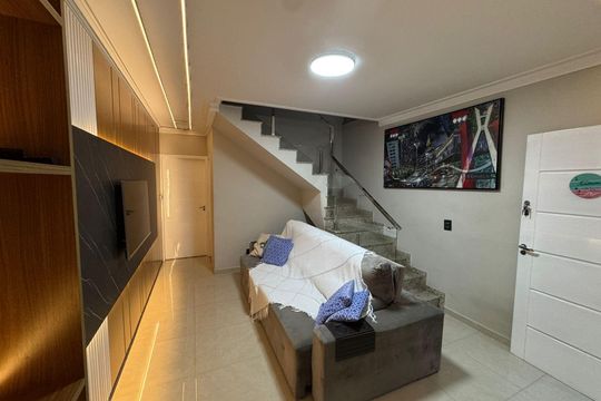 Casa à venda com 3 quartos, 92m² em Parada Inglesa, São Paulo