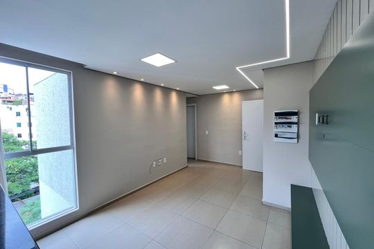 Apartamento para alugar com 2 quartos, 98m² em Cabral, Contagem