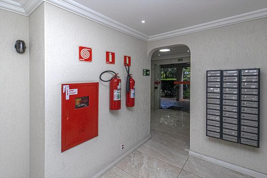 hall de entrada_3 de apartamento à venda com 2 quartos, 47m² em Jardim Santa Emilia, São Paulo