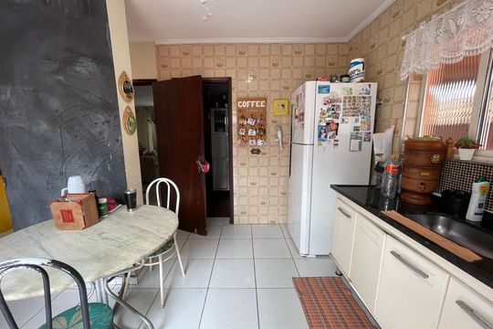 Cozinha de casa à venda com 4 quartos, 180m² em Vila Lageado, São Paulo