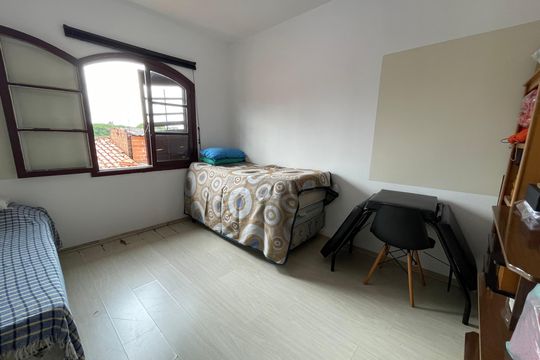 Quarto 2 de casa à venda com 4 quartos, 180m² em Vila Lageado, São Paulo