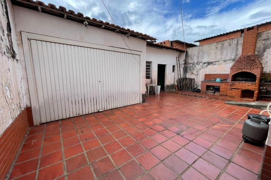 Quintal de casa à venda com 4 quartos, 180m² em Vila Lageado, São Paulo