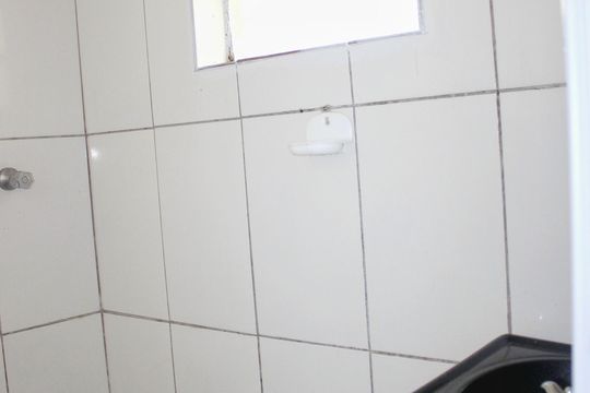 Banheiro de casa para alugar com 1 quarto, 30m² em Jardim Rosa de Franca, Guarulhos