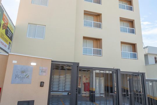 Fachada do Prédio de kitnet/studio à venda com 1 quarto, 37m² em Jardim Santa Cruz (campo Grande), São Paulo