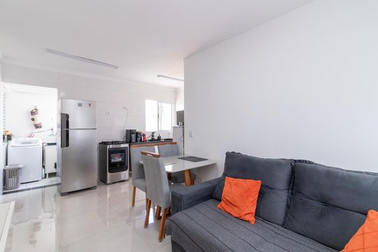Sala e Cozinha de apartamento à venda com 3 quartos, 54m² em Cidade Patriarca, São Paulo