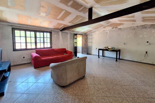 Sala 3 de casa à venda com 6 quartos, 3000m² em Maria Paula, Niterói