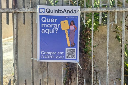 placa de casa para alugar com 6 quartos, 3000m² em Maria Paula, Niterói