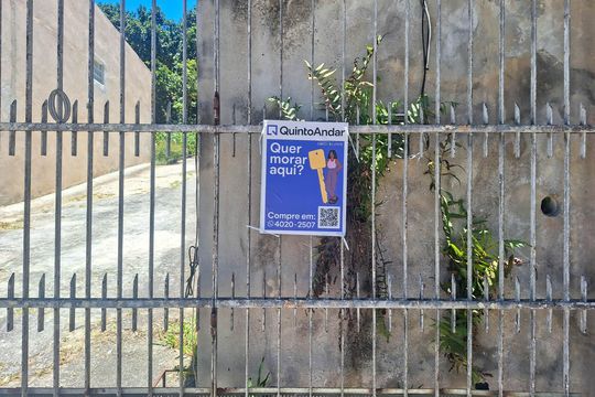 placa de casa para alugar com 6 quartos, 3000m² em Maria Paula, Niterói