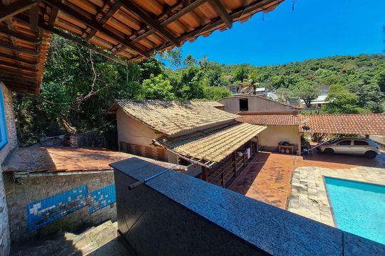 Quintal de casa para alugar com 6 quartos, 3000m² em Maria Paula, Niterói