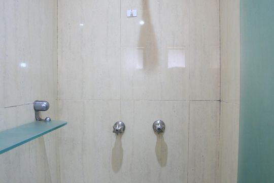 Banheiro da Suíte de apartamento para alugar com 2 quartos, 75m² em Vila Andrade, São Paulo