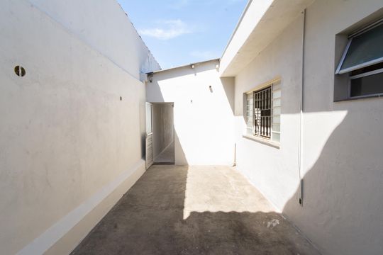 Quintal de casa à venda com 3 quartos, 250m² em Santa Helena, Belo Horizonte