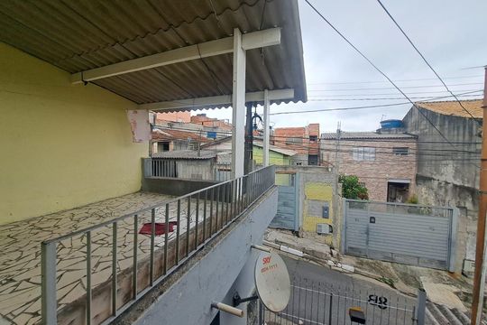 Sacada de casa à venda com 4 quartos, 200m² em Novo Osasco, Osasco