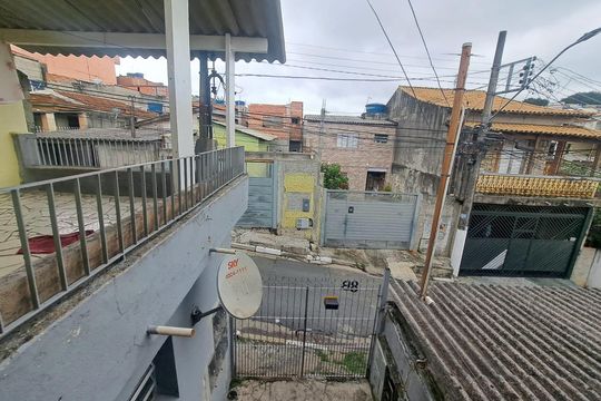 Vista de casa à venda com 4 quartos, 200m² em Novo Osasco, Osasco