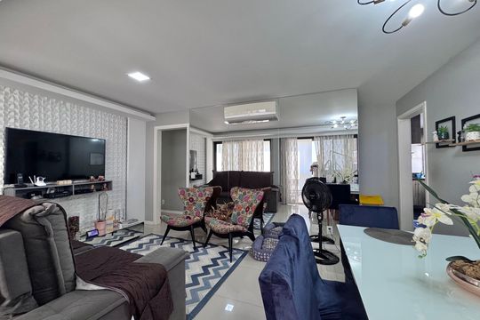 Sala de apartamento para alugar com 4 quartos, 230m² em Recreio dos Bandeirantes, Rio de Janeiro