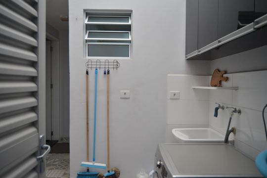 Área de Serviço de casa à venda com 2 quartos, 120m² em Vila Scarpelli, Santo André
