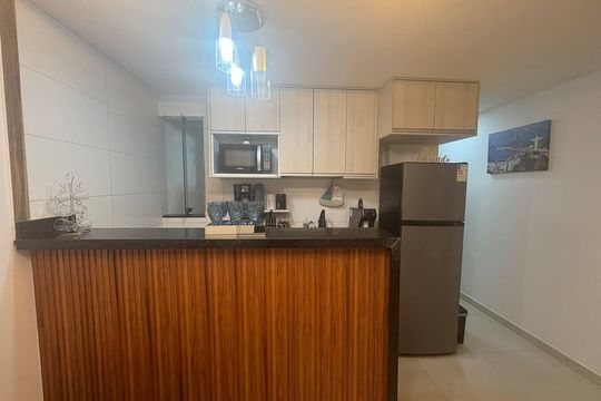 Cozinha de apartamento à venda com 1 quarto, 45m² em Recreio dos Bandeirantes, Rio de Janeiro