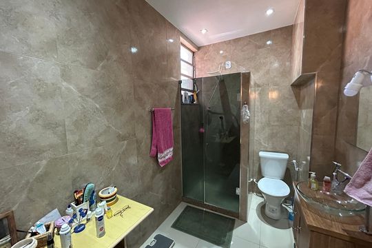 Banheiro de casa à venda com 3 quartos, 180m² em Engenho de Dentro, Rio de Janeiro