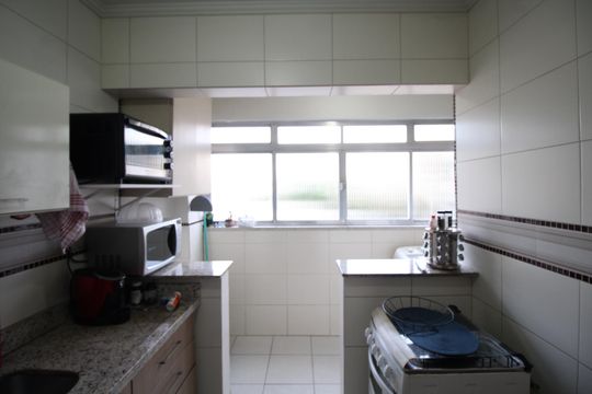 Cozinha de apartamento à venda com 3 quartos, 69m² em Mont’serrat, Porto Alegre