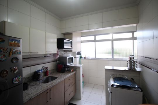 Cozinha de apartamento à venda com 3 quartos, 69m² em Mont’serrat, Porto Alegre