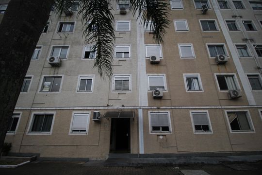 Fachada do bloco de apartamento à venda com 2 quartos, 48m² em Passo das Pedras, Porto Alegre