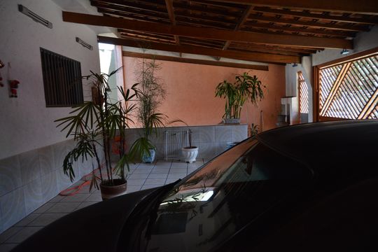 Garagem de casa para alugar com 2 quartos, 250m² em Utinga, Santo André