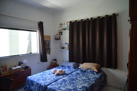 Quarto Suíte de casa para alugar com 2 quartos, 250m² em Utinga, Santo André