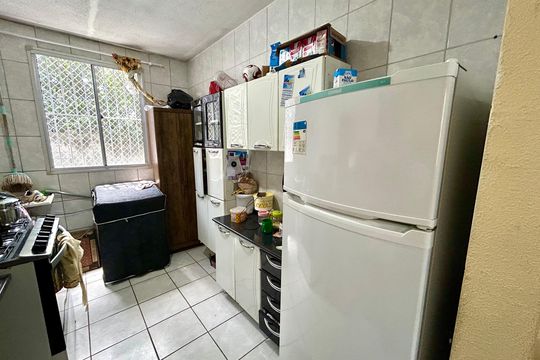 Cozinha  de apartamento para alugar com 2 quartos, 47m² em Jardim Vermelhão, Guarulhos
