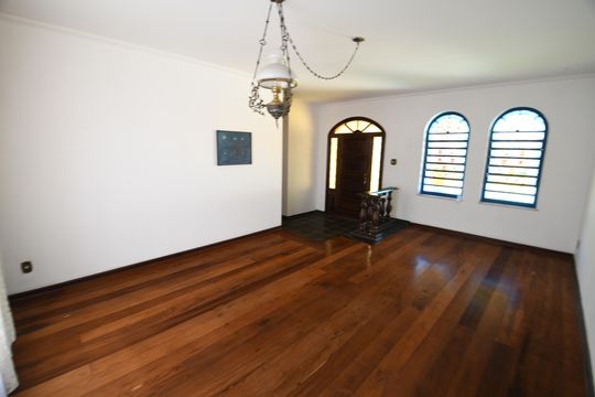 Sala de casa para alugar com 4 quartos, 540m² em Jardim Chapadão, Campinas