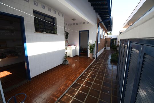 Área de Serviço de casa para alugar com 4 quartos, 540m² em Jardim Chapadão, Campinas